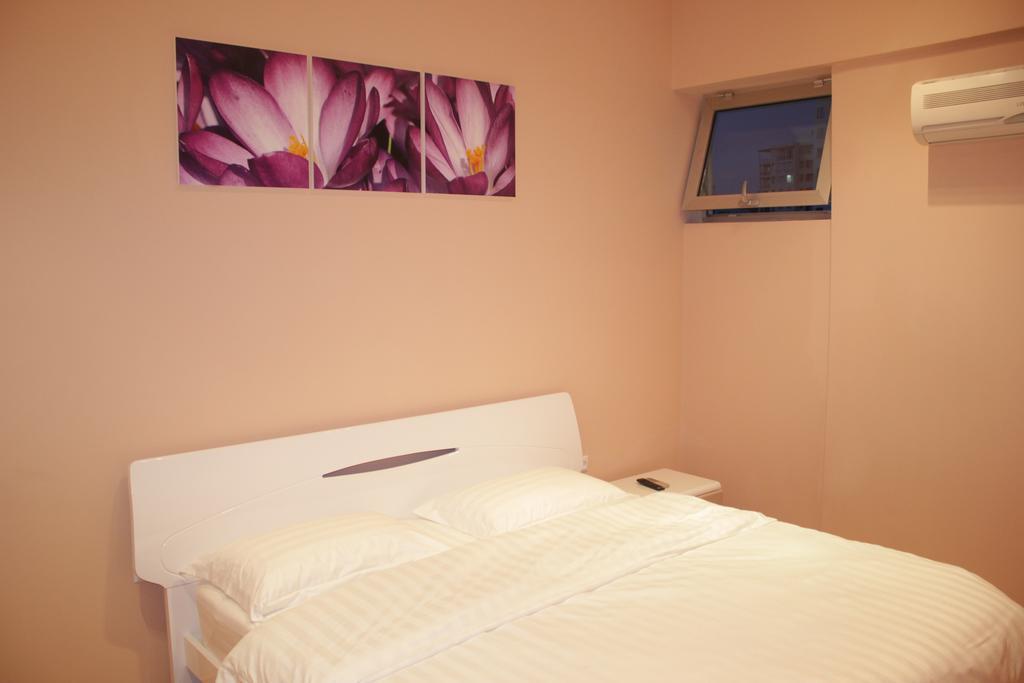 Hotel London Palace Tbilisi Esterno foto